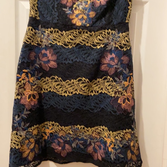 Foxiedox - Picture 4 of 16